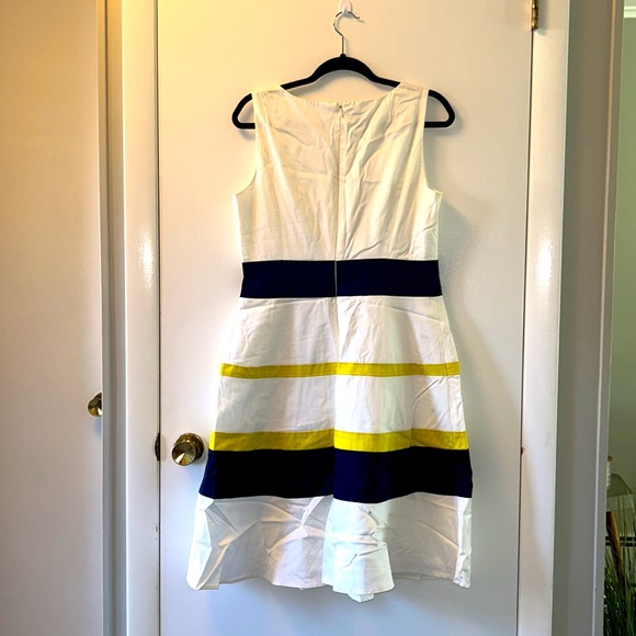 Anne Klein Color Block Dress - Picture 2 of 5